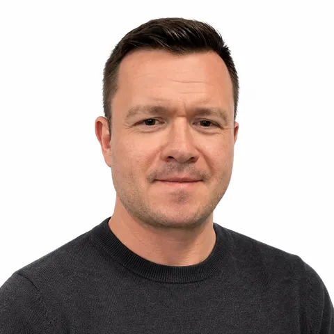 Lee Benson